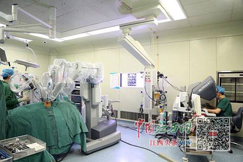 “機器人護士”亮相 智慧醫(yī)院上線 看病更省心了