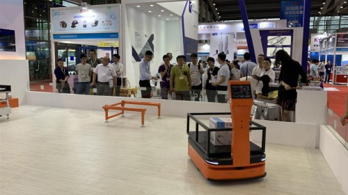 隆博科技攜柔性室內物流“黑科技”精彩亮相華南自動化展