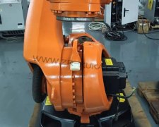 庫卡機(jī)器人KR210伺服電機(jī)剎車故障維修